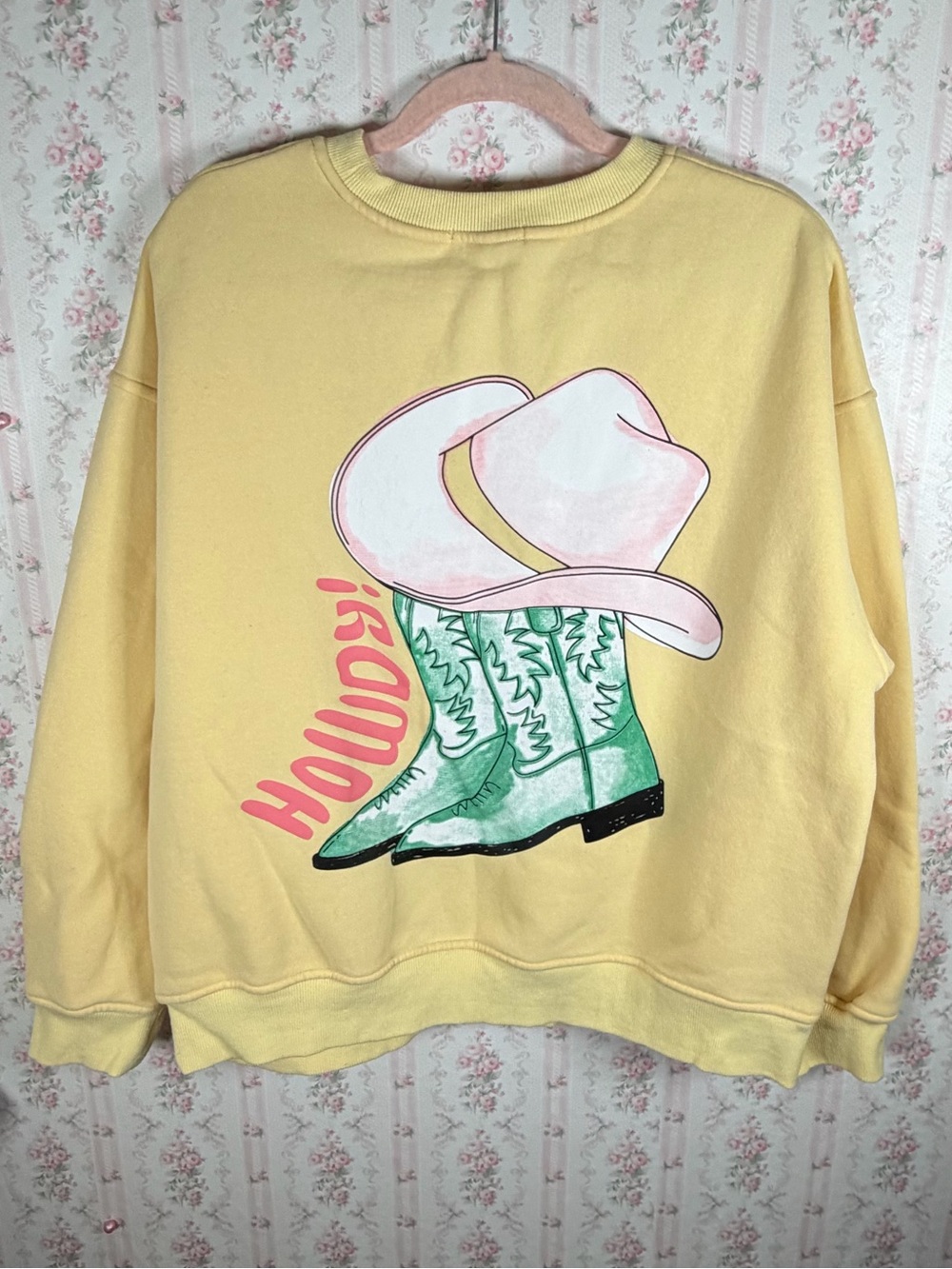 Bailey Rose “Howdy” Cowboy Boots & Hat Graphic Sweatshirt Yellow L